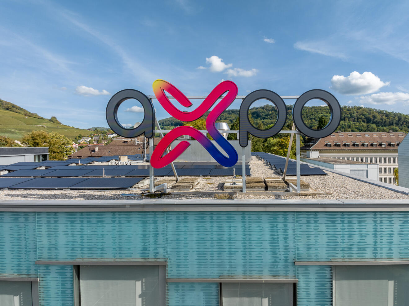 Axpo-Logo auf dem Campus Baden