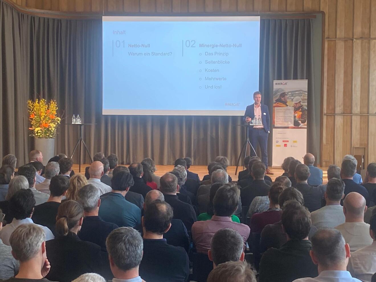 Lancierung von Minergie-Netto-Null in Zürich