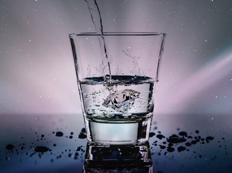 Glas Wasser.